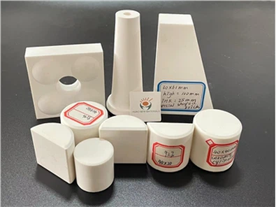 アルミナセラミックス製品にはどのようなものがありますか?